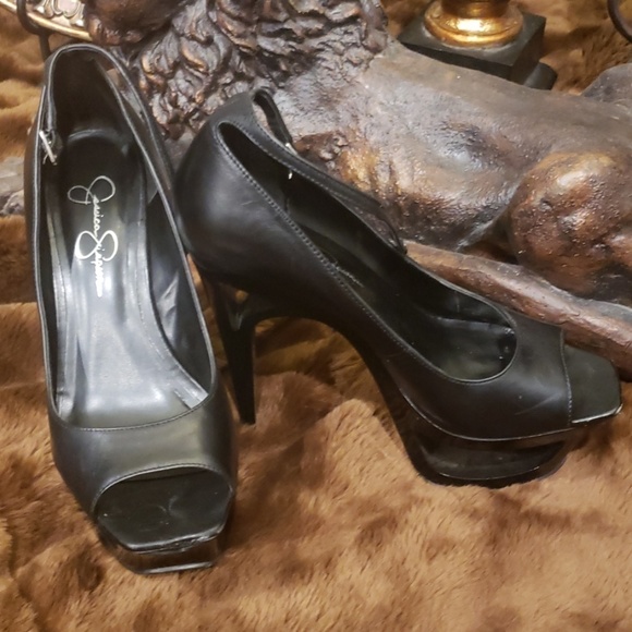 Shoes - Picture 1 of 1